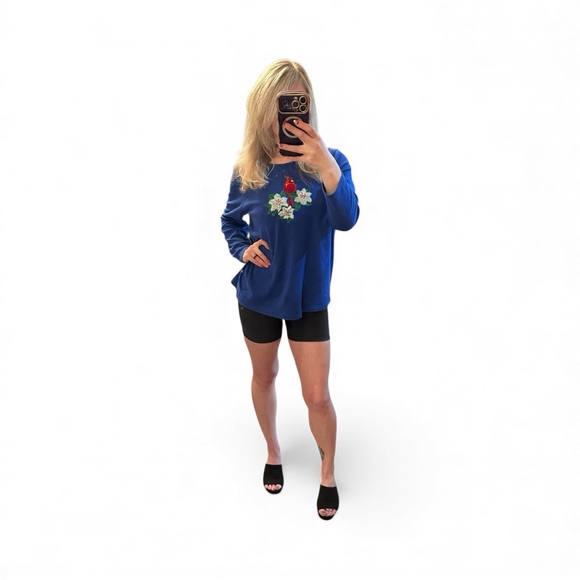 Mercer Street Studio Blue Top with Winter Cardinal & Floral Embroidery Size L - Picture 5 of 5